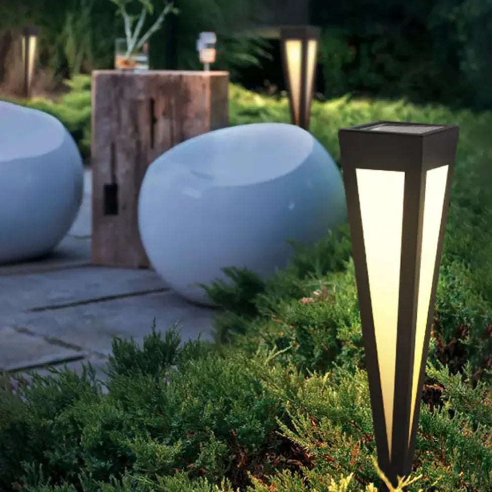 Triangular Solar Modern Pathway Outdoor Lights