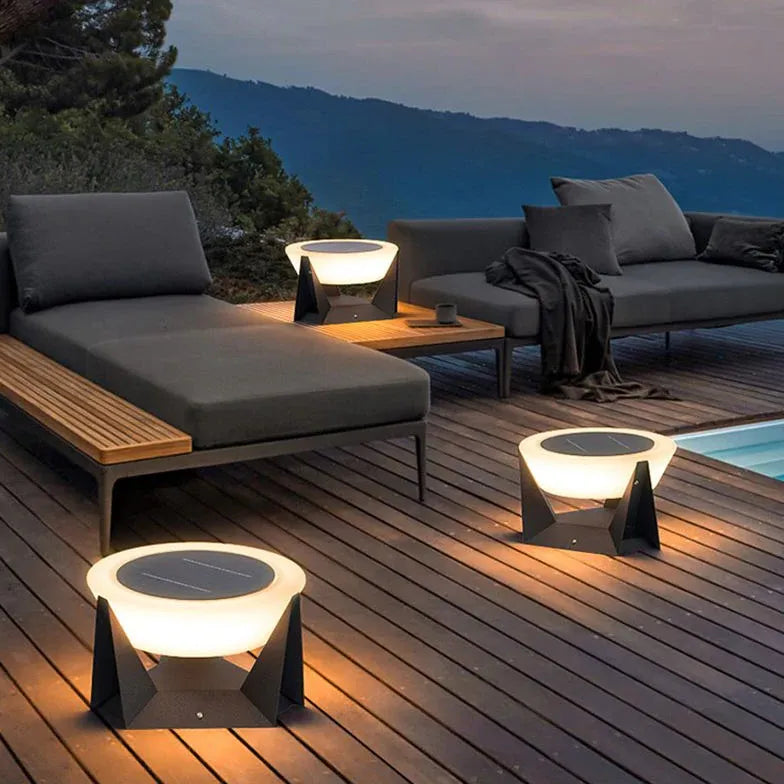 Geometric Design Solar Outdoor Pillar Lights