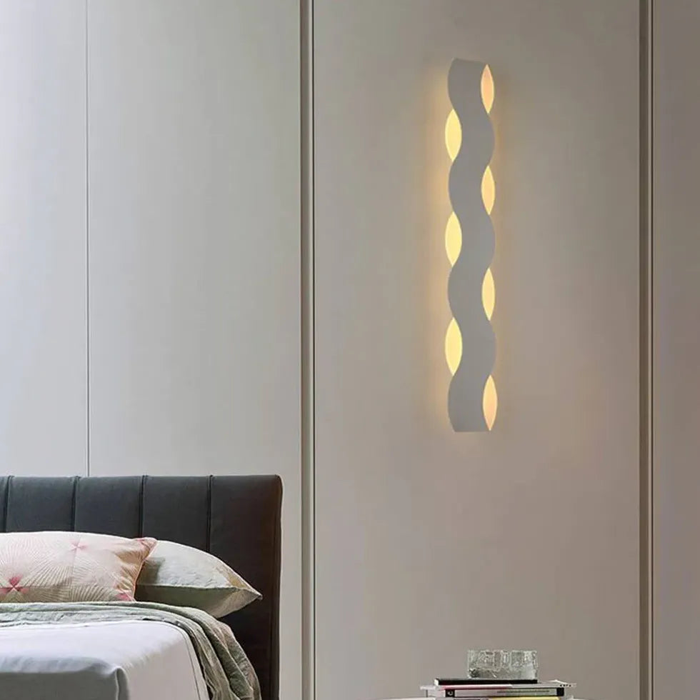 Wavy Modern Minimalist Wall Lamp