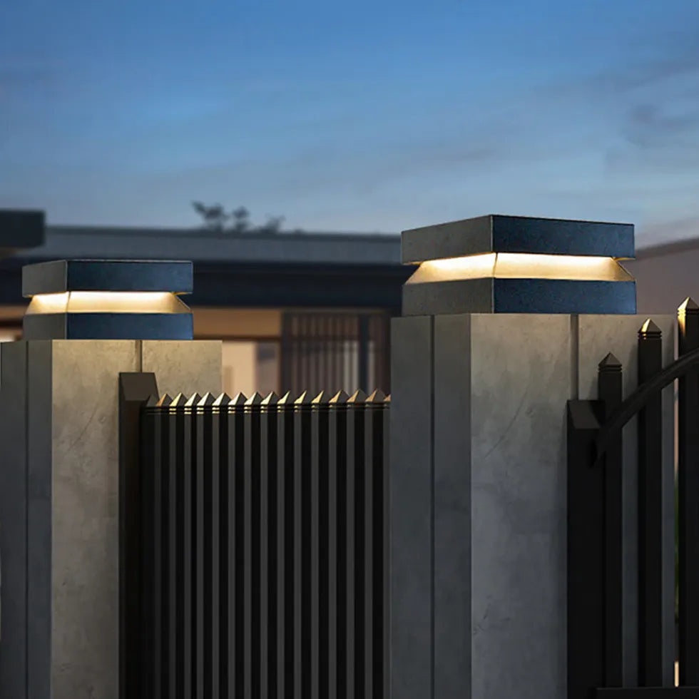 Black Solar Outdoor Column Headlight for Entrance