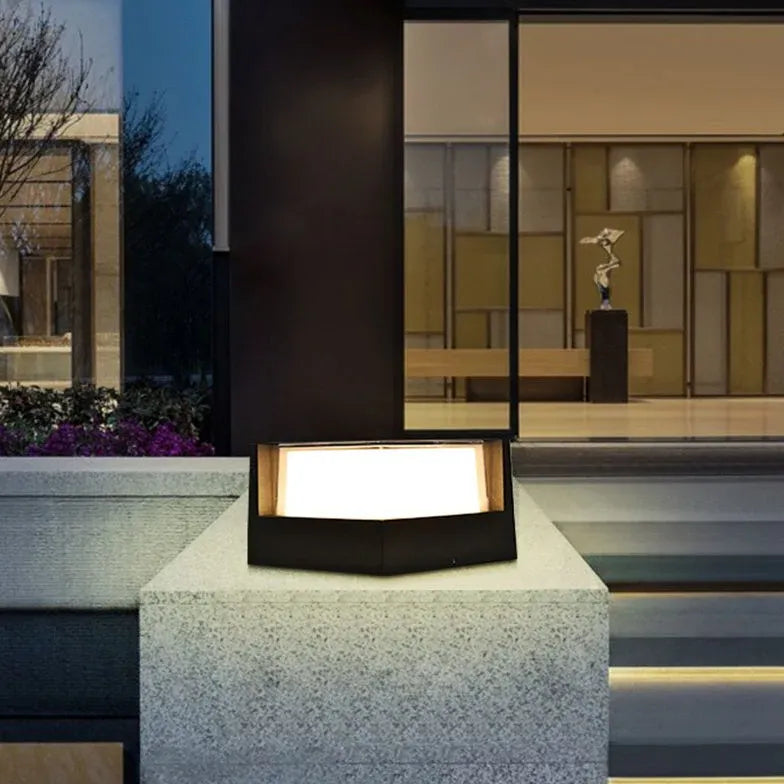 Dimmable Solar Black Outdoor Pillar Lights